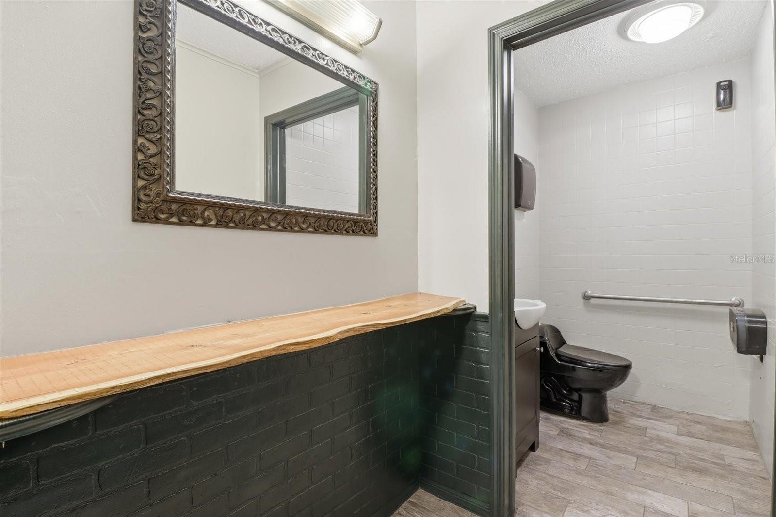 Image 34 of 53 For 859 Us Hwy 41 South