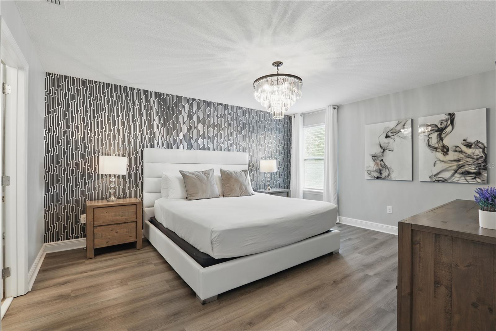 Image 25 of 65 For 4147 Oaktree Drive