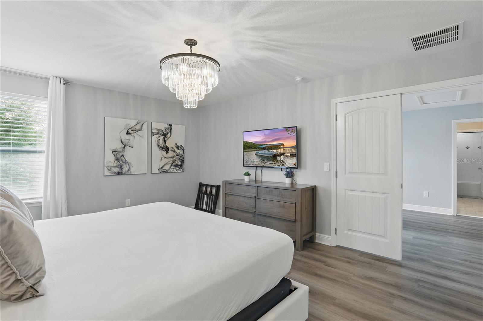 Image 27 of 65 For 4147 Oaktree Drive