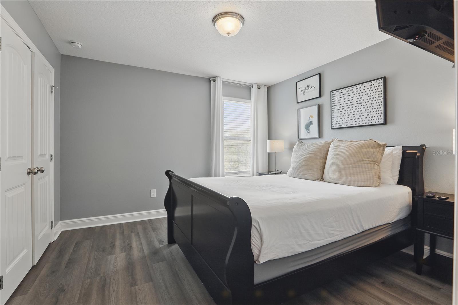 Image 38 of 65 For 4147 Oaktree Drive