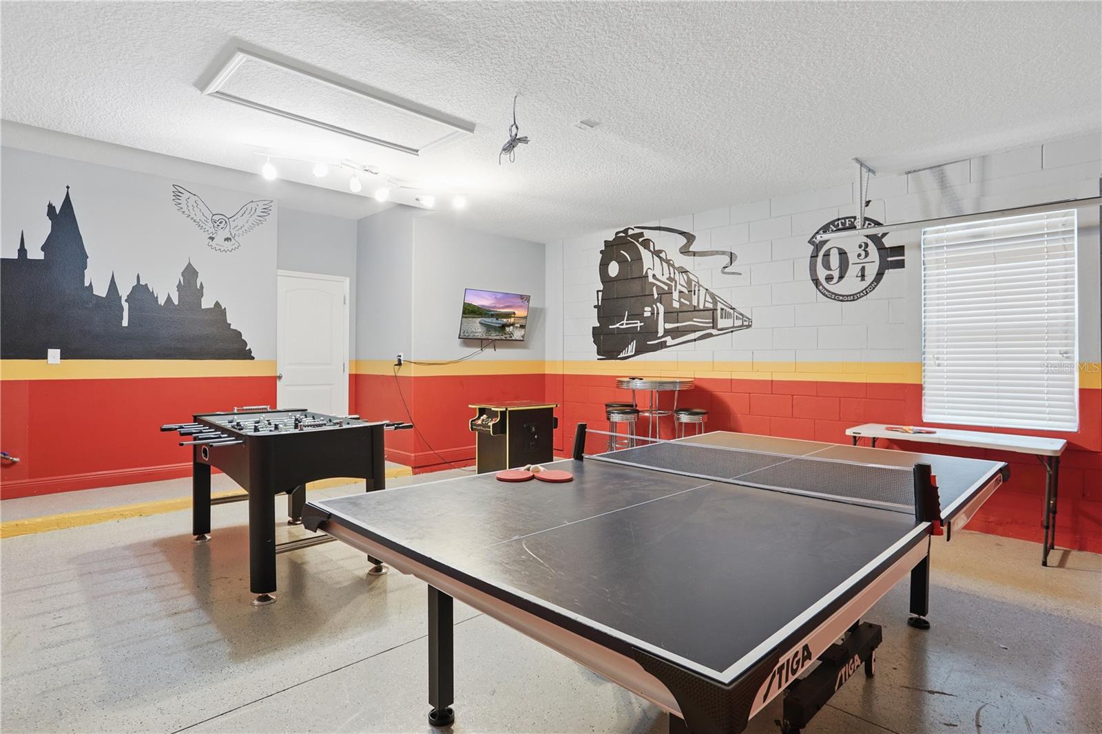 Image 40 of 65 For 4147 Oaktree Drive