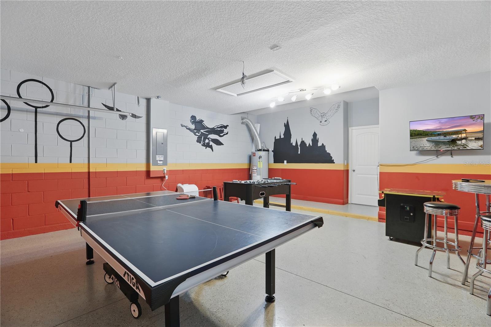 Image 41 of 65 For 4147 Oaktree Drive