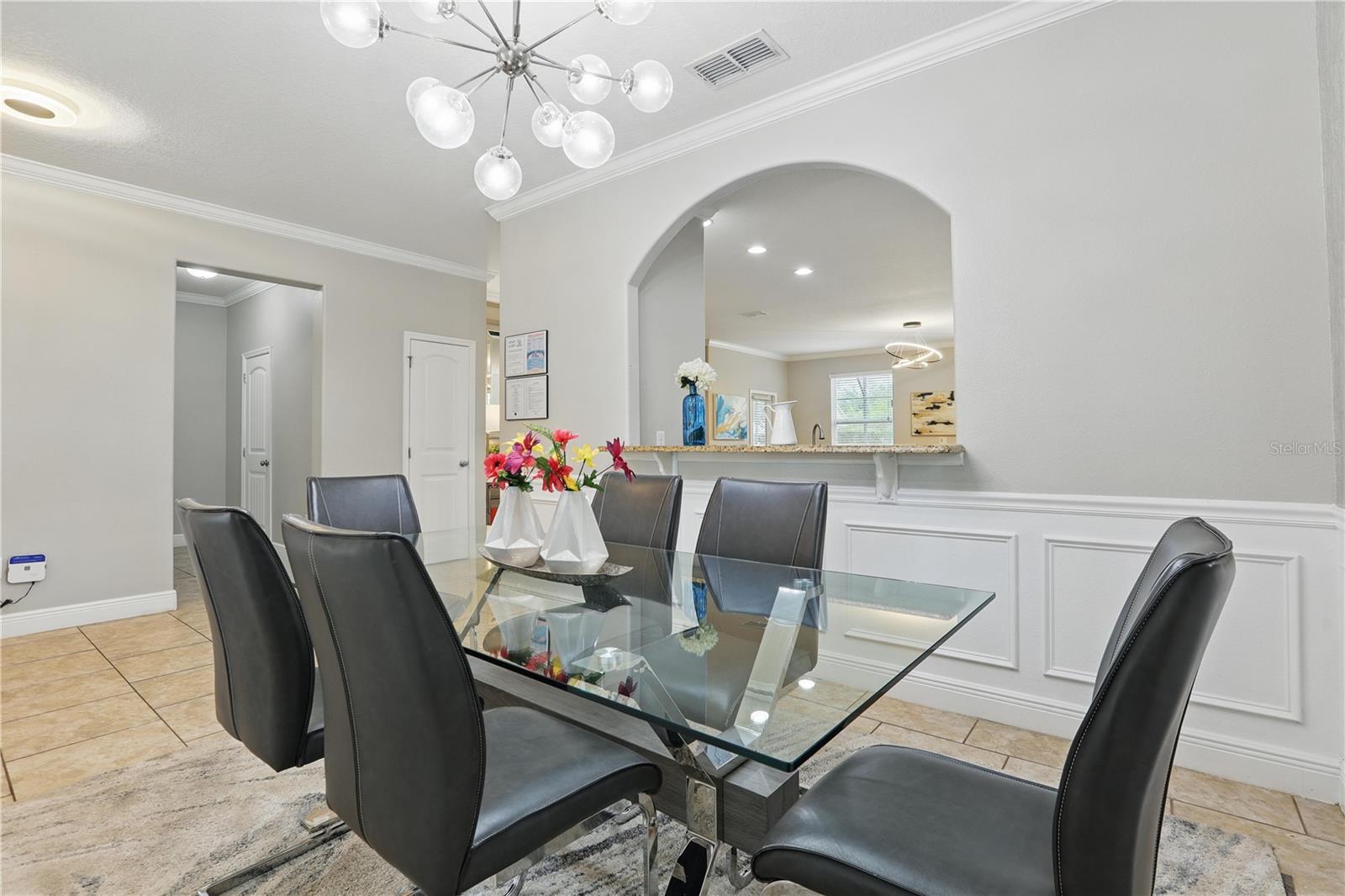 Image 8 of 65 For 4147 Oaktree Drive