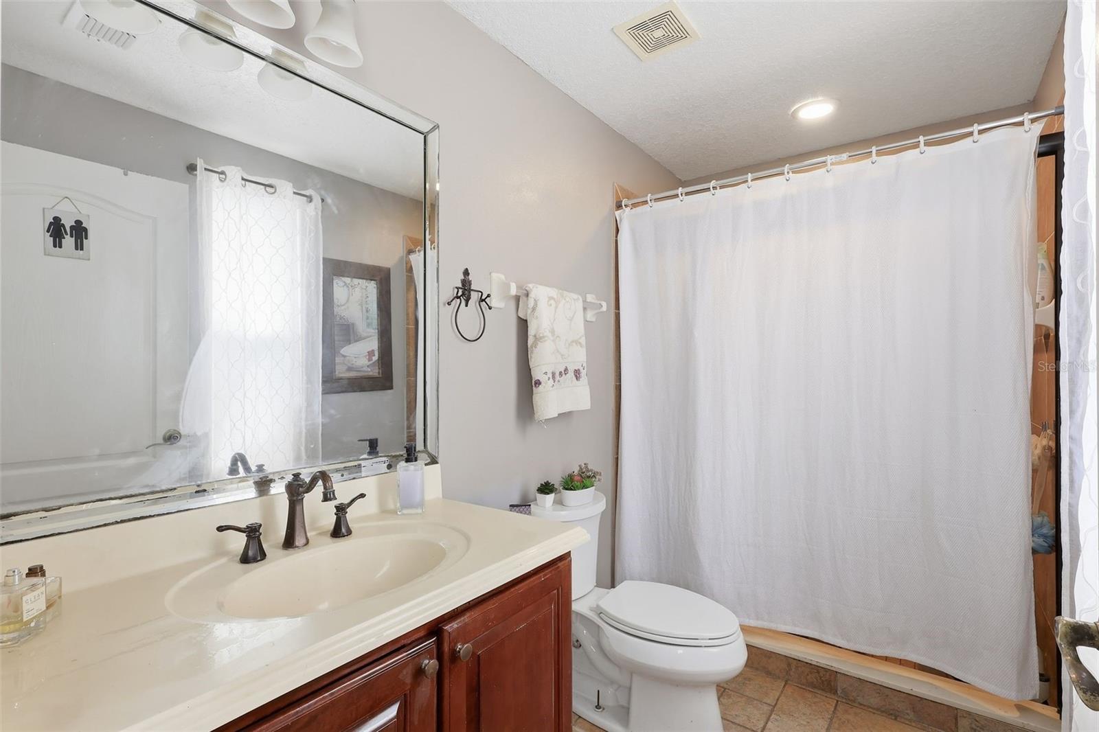 Image 17 of 43 For 5047 Rishley Run Way