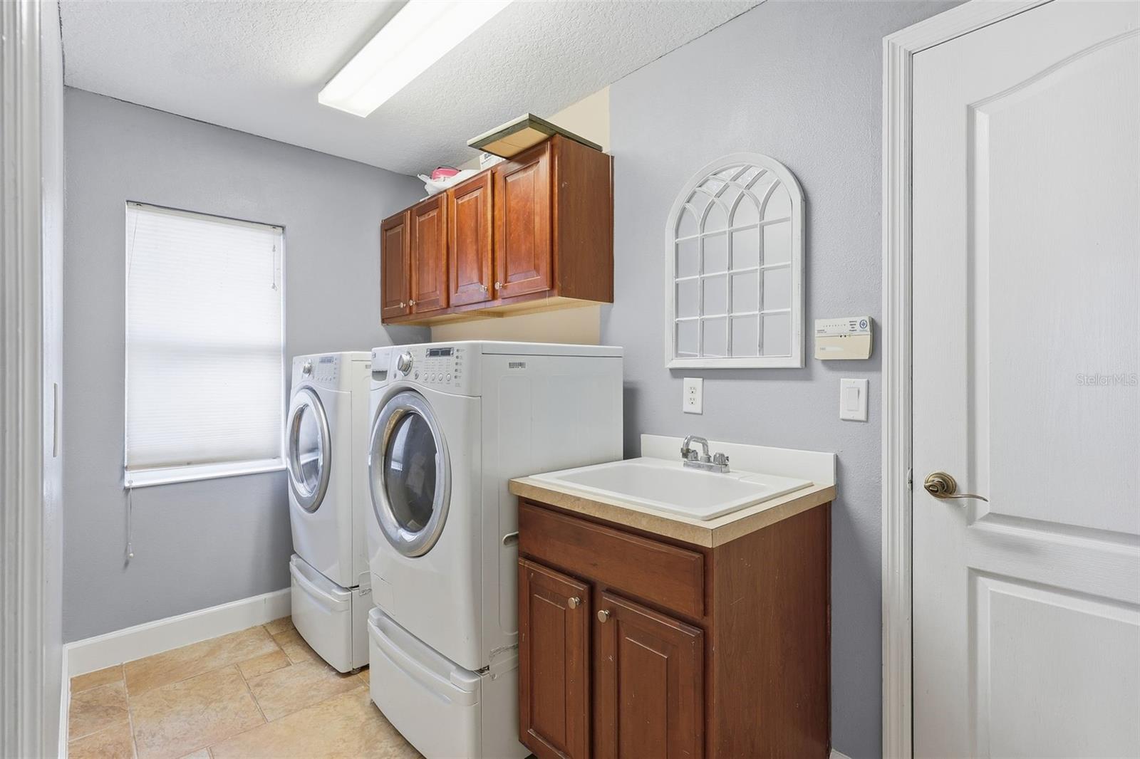 Image 29 of 43 For 5047 Rishley Run Way