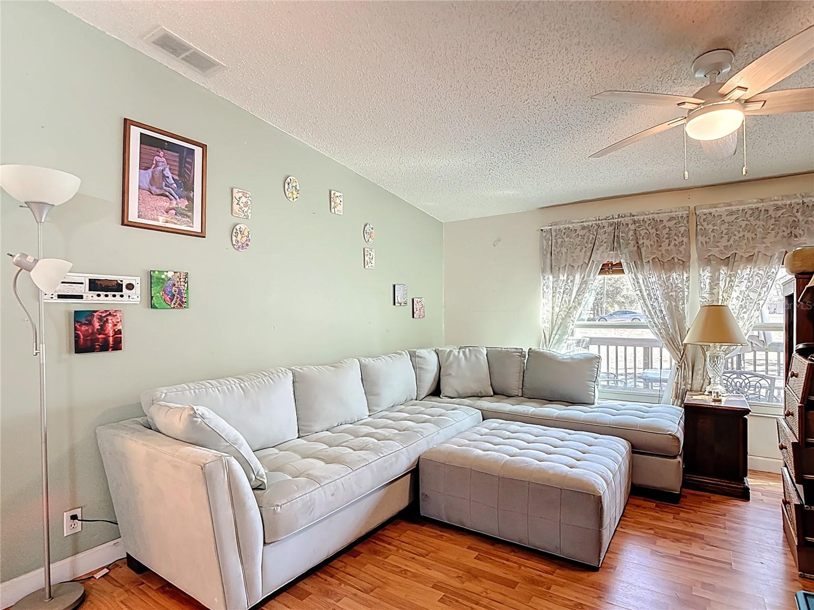 Image 13 of 41 For 14711 Grayoak Lane