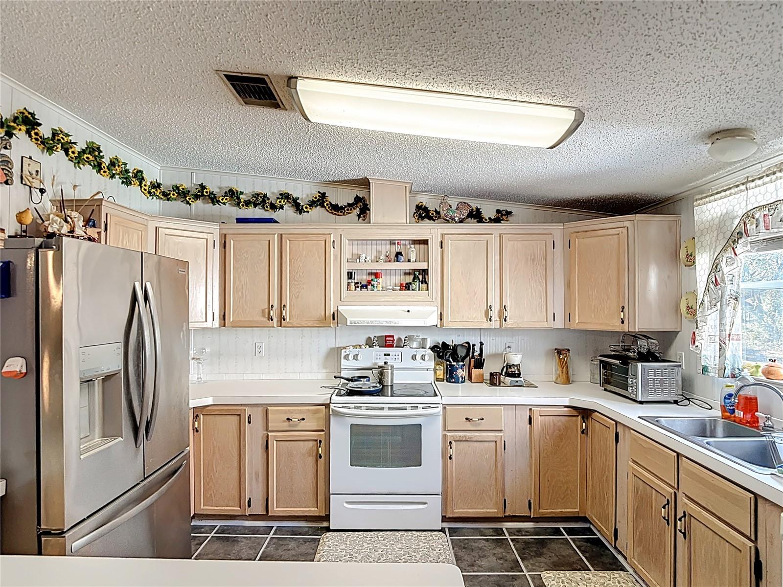 Image 14 of 41 For 14711 Grayoak Lane