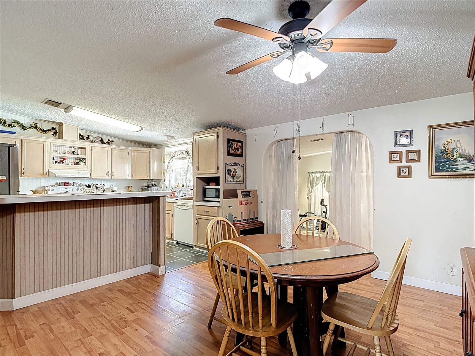 Image 15 of 41 For 14711 Grayoak Lane