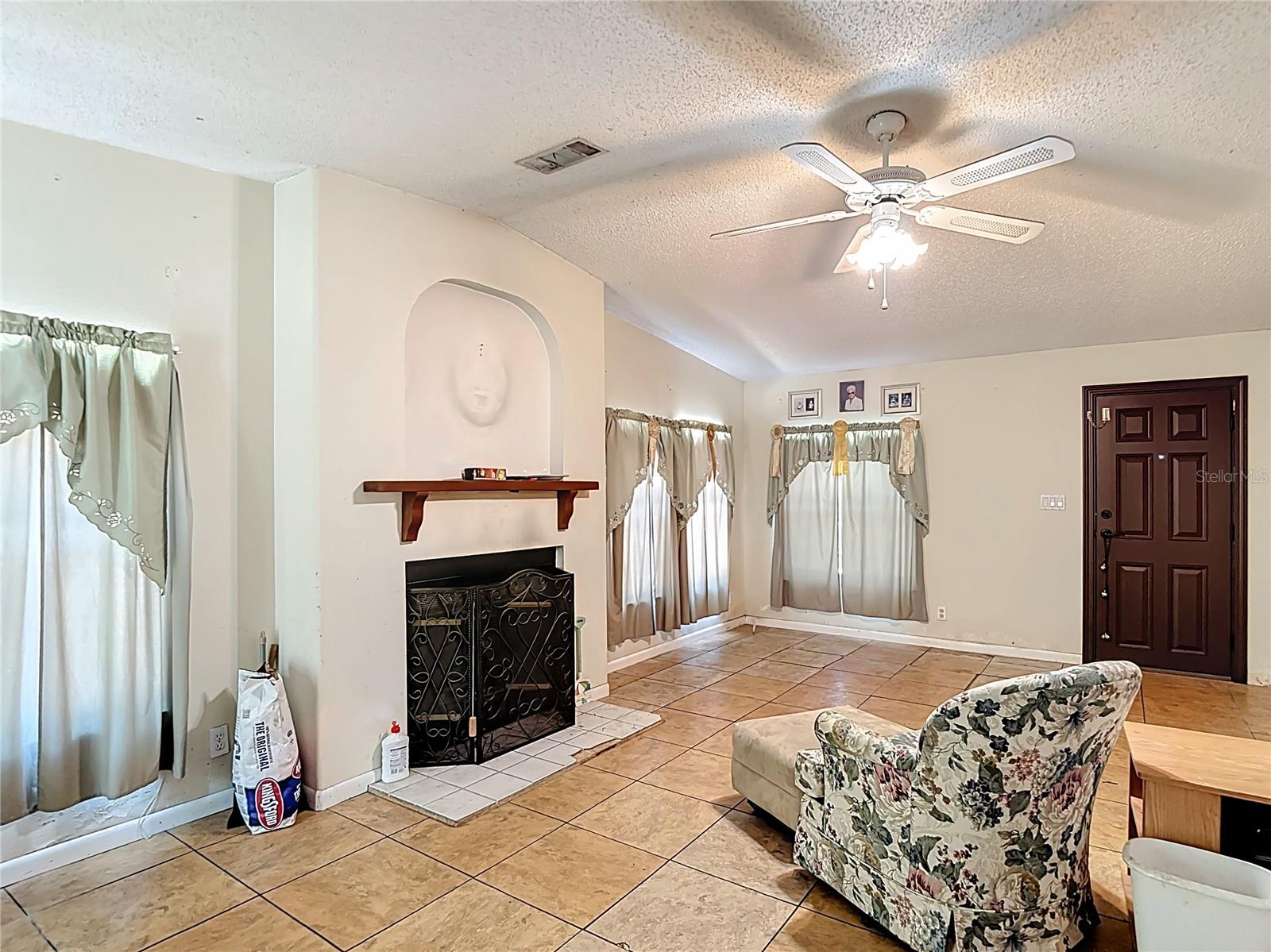 Image 31 of 41 For 14711 Grayoak Lane