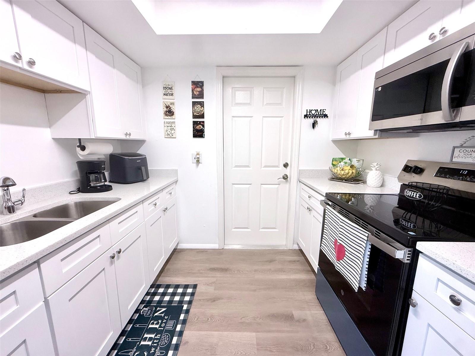 Image 12 of 45 For 11264 Schult Terrace