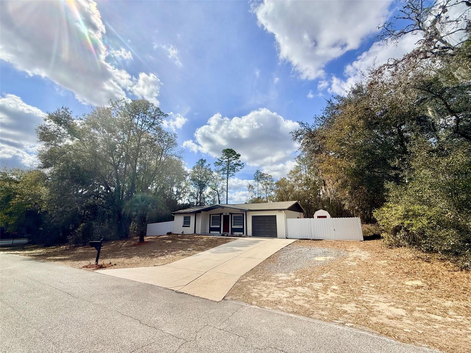 Image 33 of 45 For 11264 Schult Terrace