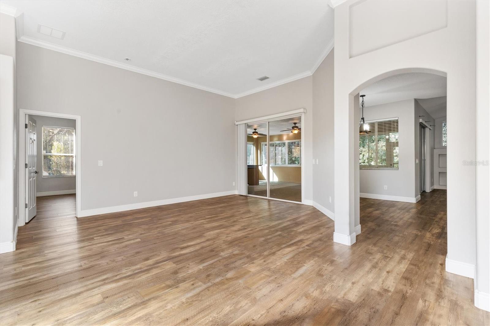 Image 8 of 29 For 1804 Wingspread Drive