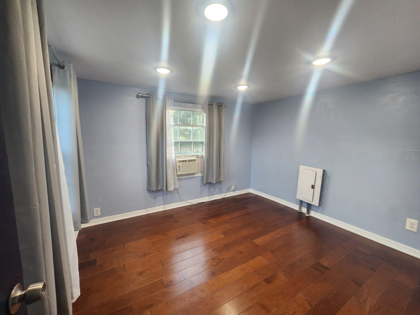 Image 9 of 22 For 17155 17th Circle