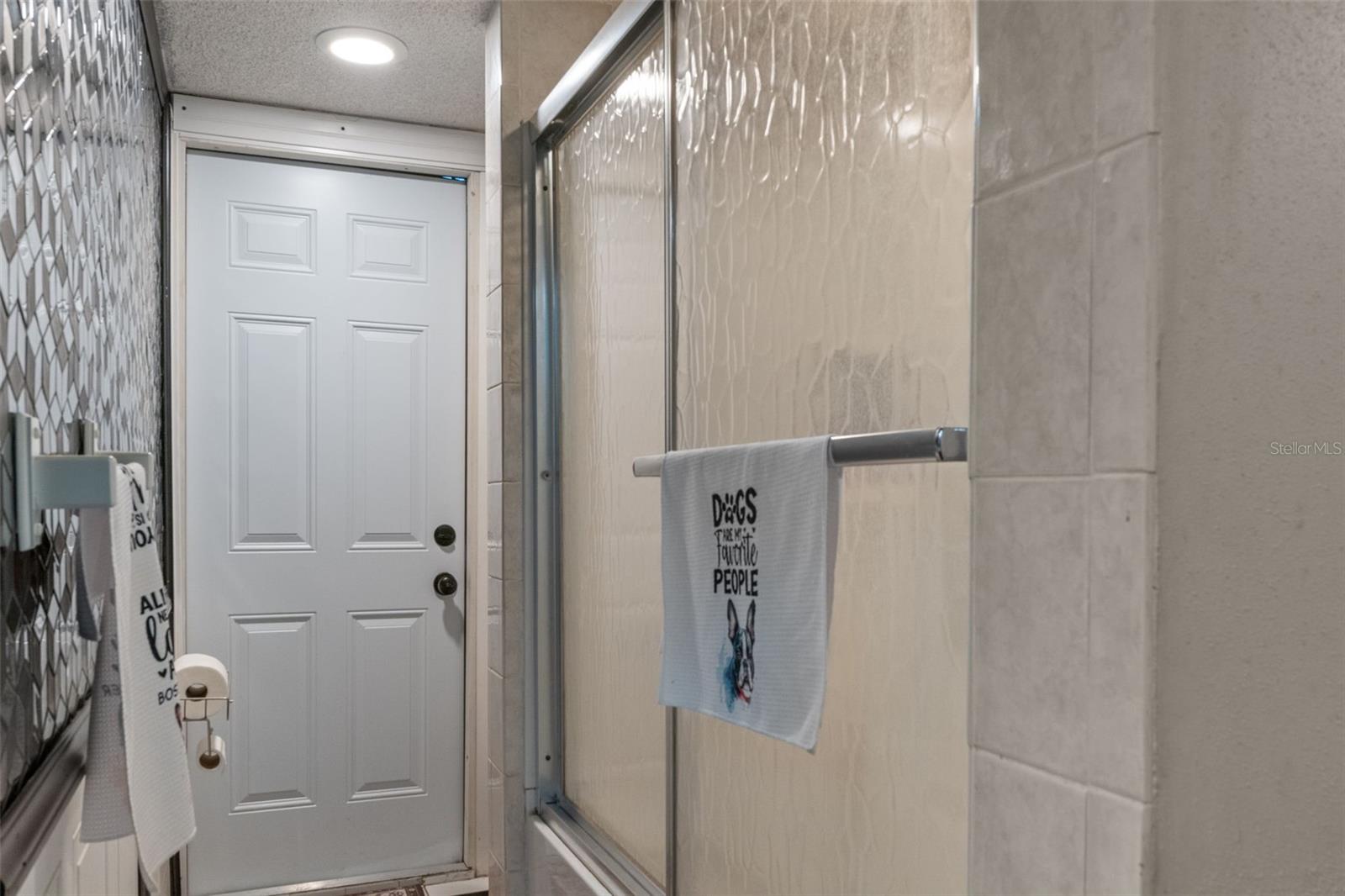 Image 37 of 58 For 265 Thayer Avenue