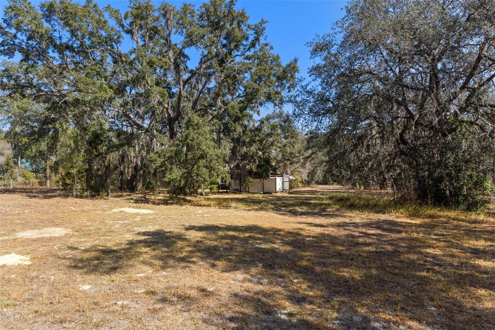 Image 52 of 58 For 265 Thayer Avenue