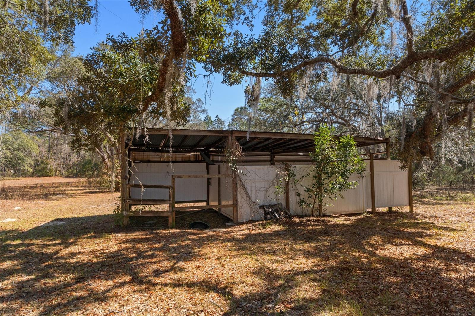 Image 53 of 58 For 265 Thayer Avenue