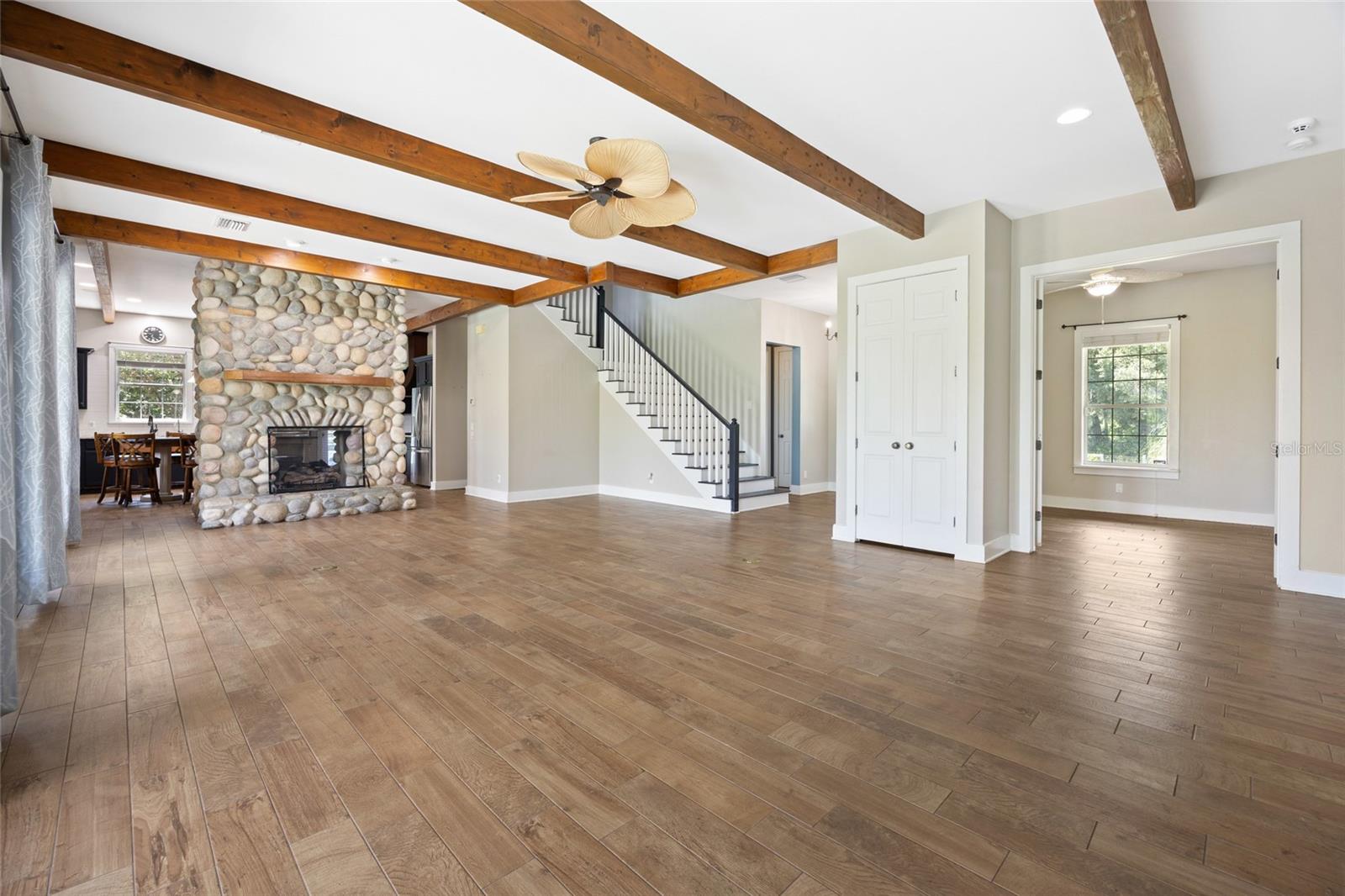 Image 19 of 52 For 25 69th Place