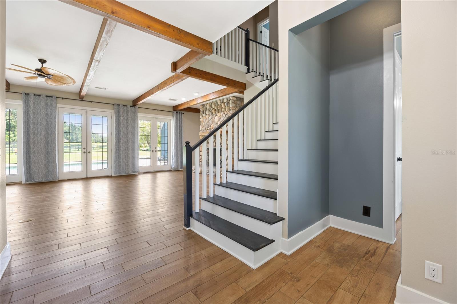 Image 5 of 52 For 25 69th Place