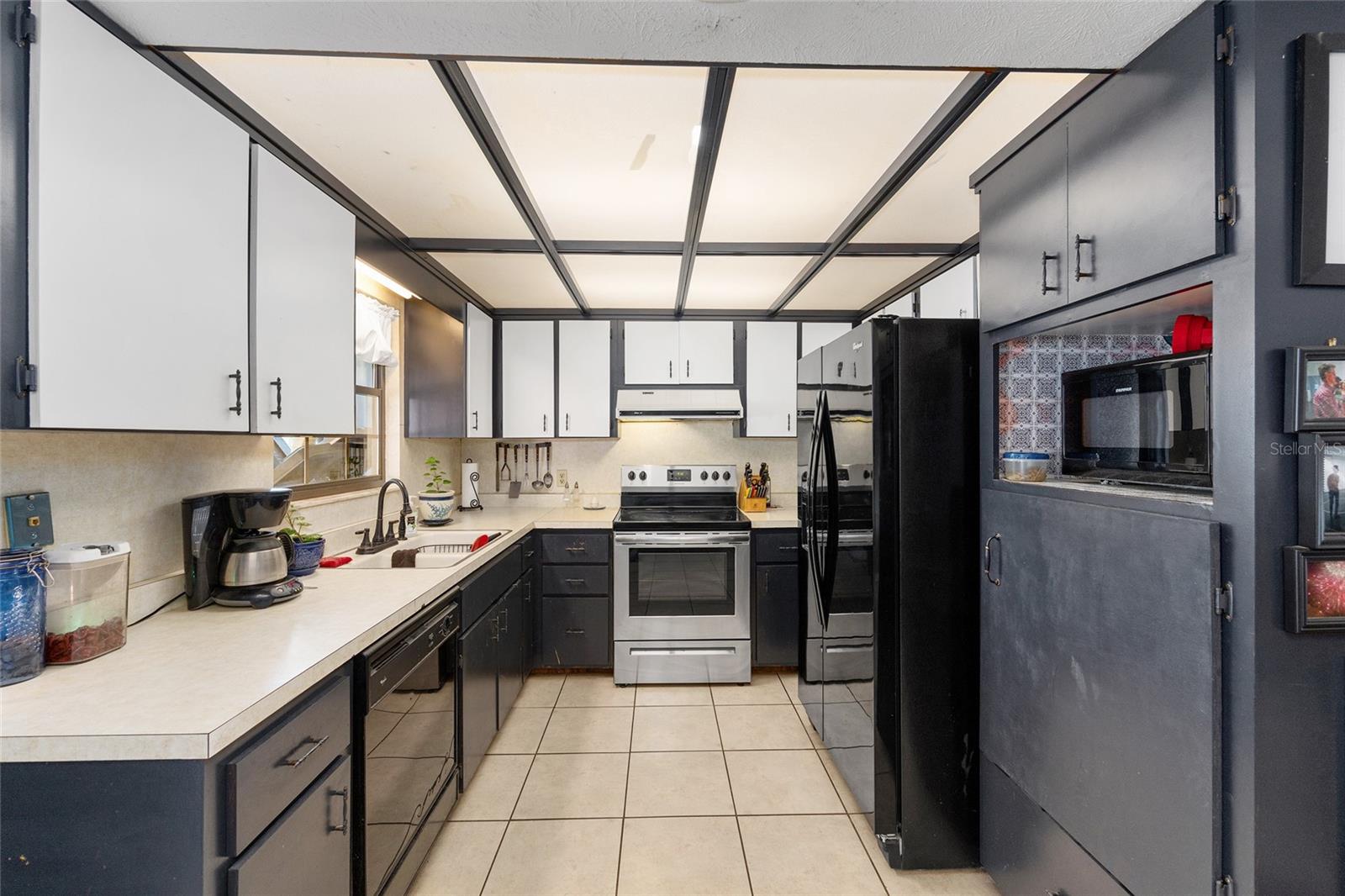 Image 7 of 62 For 825 165th Street