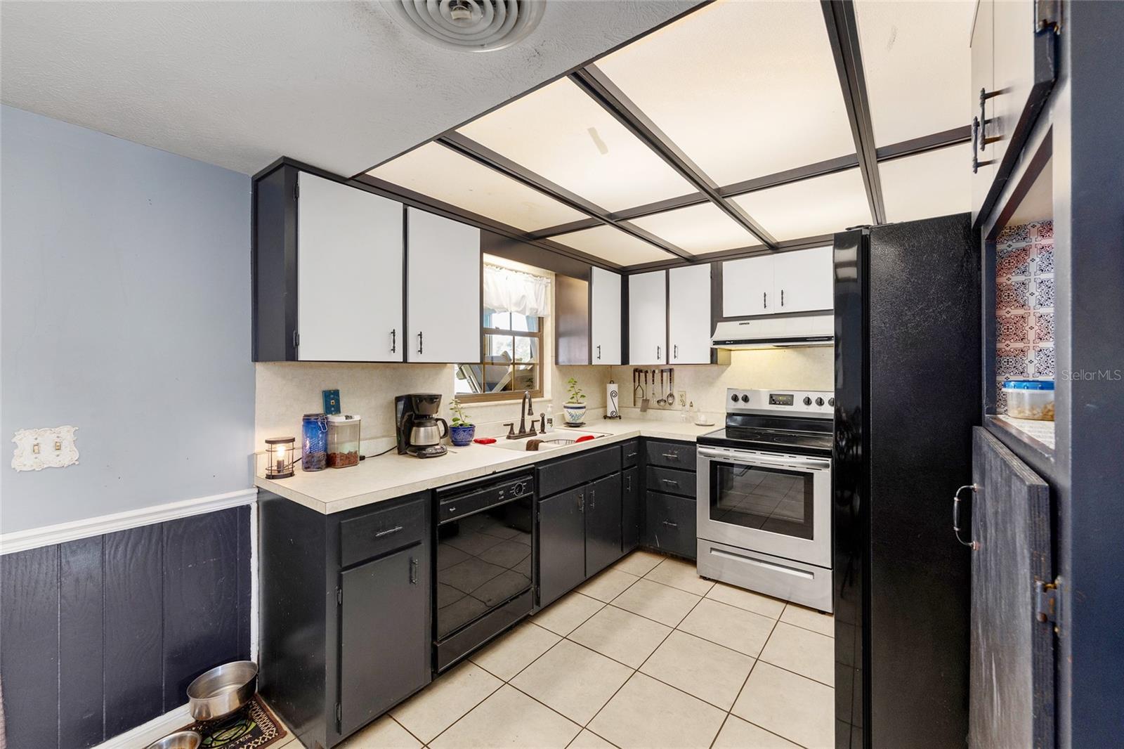 Image 9 of 62 For 825 165th Street