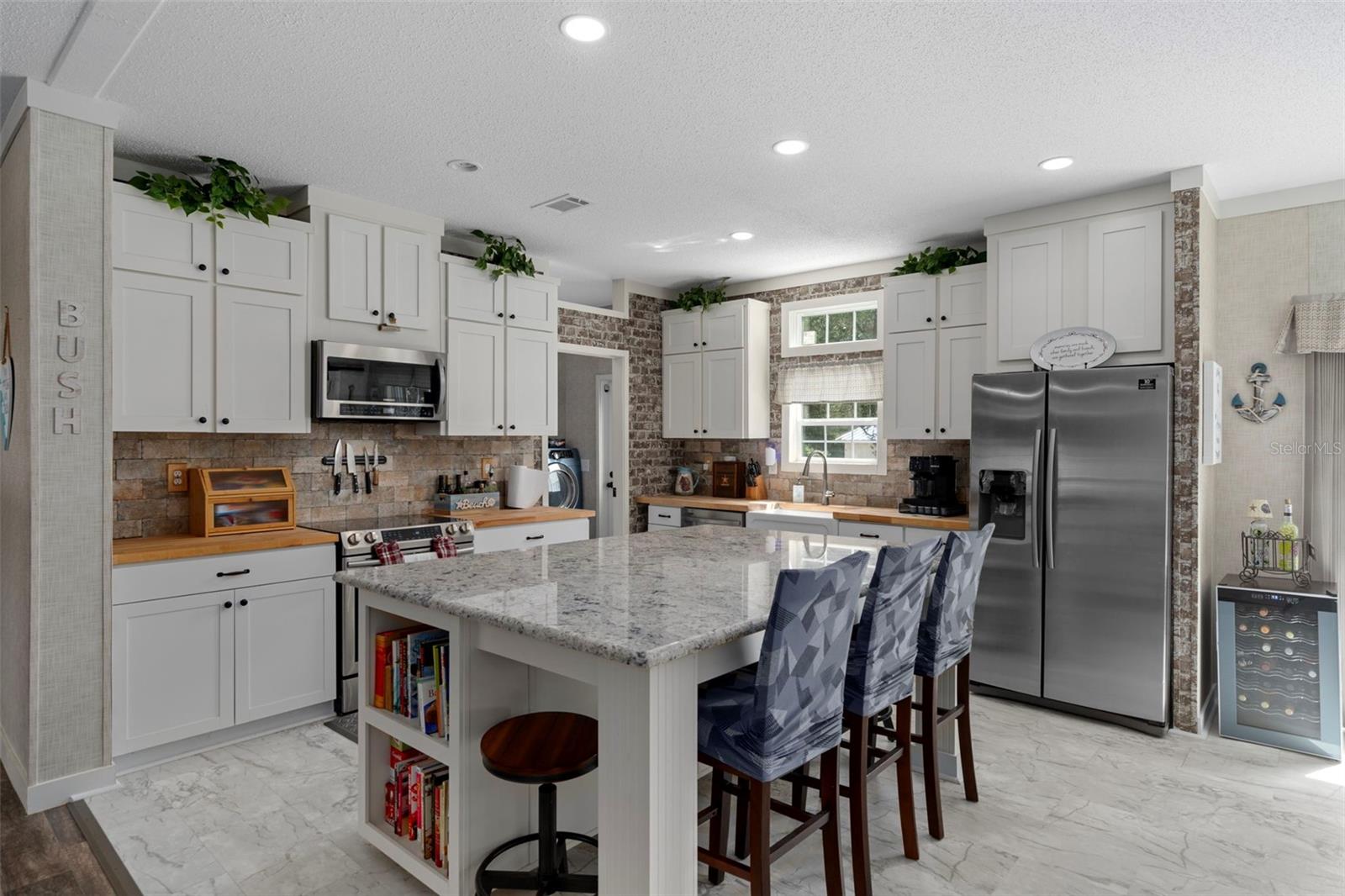 Image 12 of 35 For 6310 Orange Lane