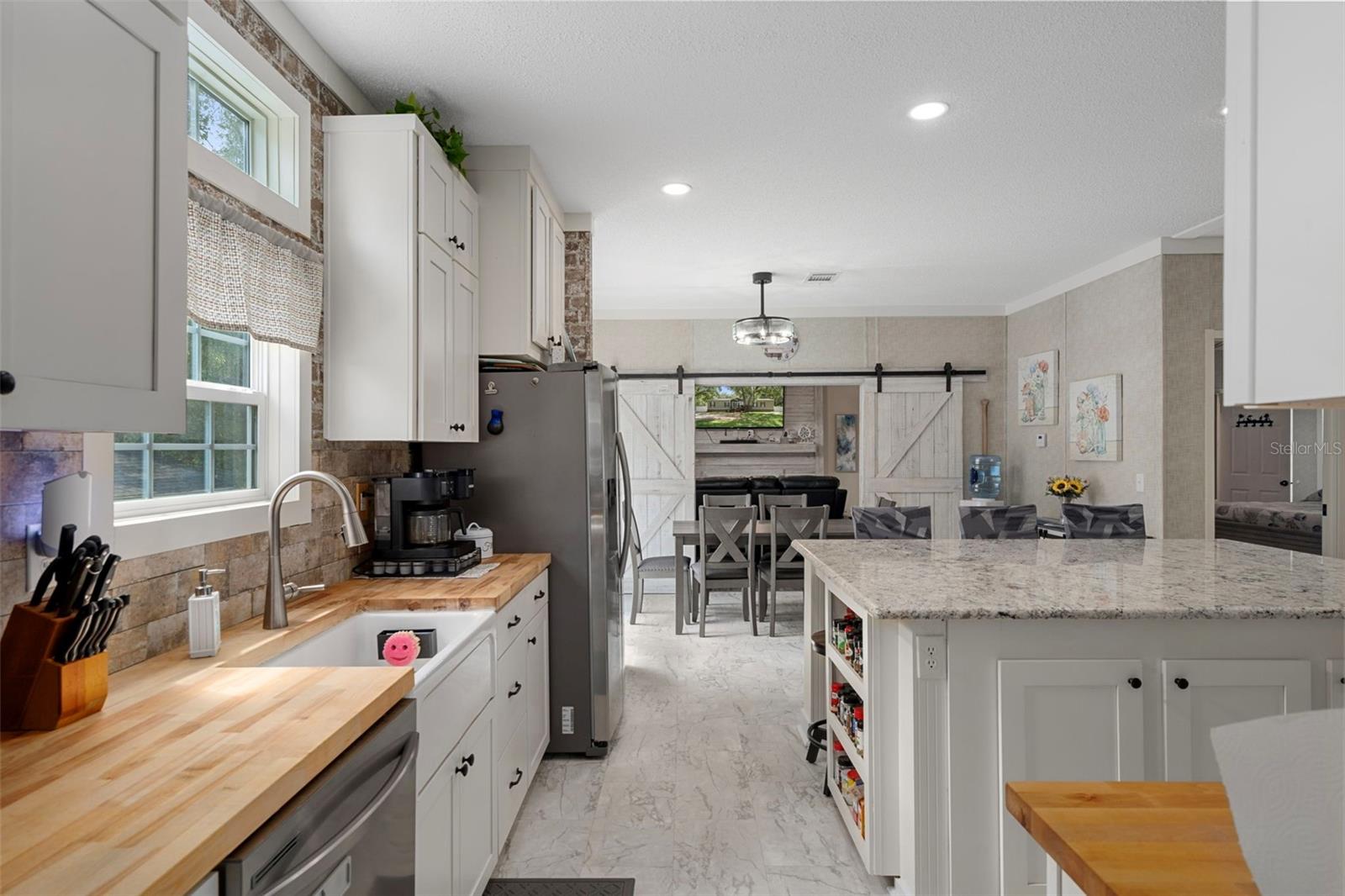 Image 13 of 35 For 6310 Orange Lane