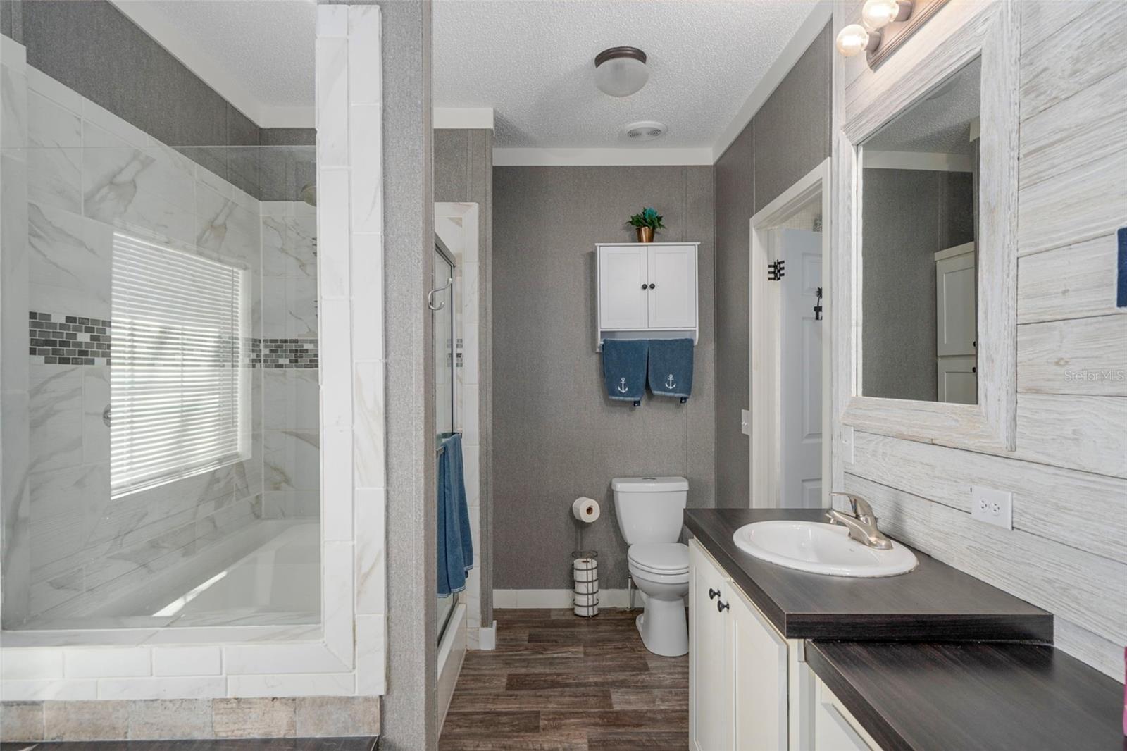 Image 19 of 35 For 6310 Orange Lane