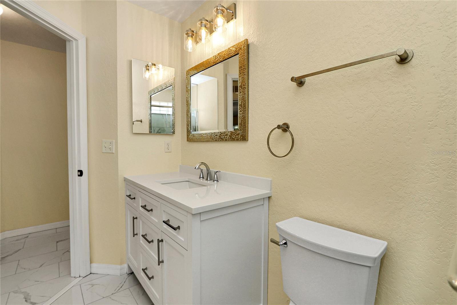 Image 18 of 36 For 7336 115th Place