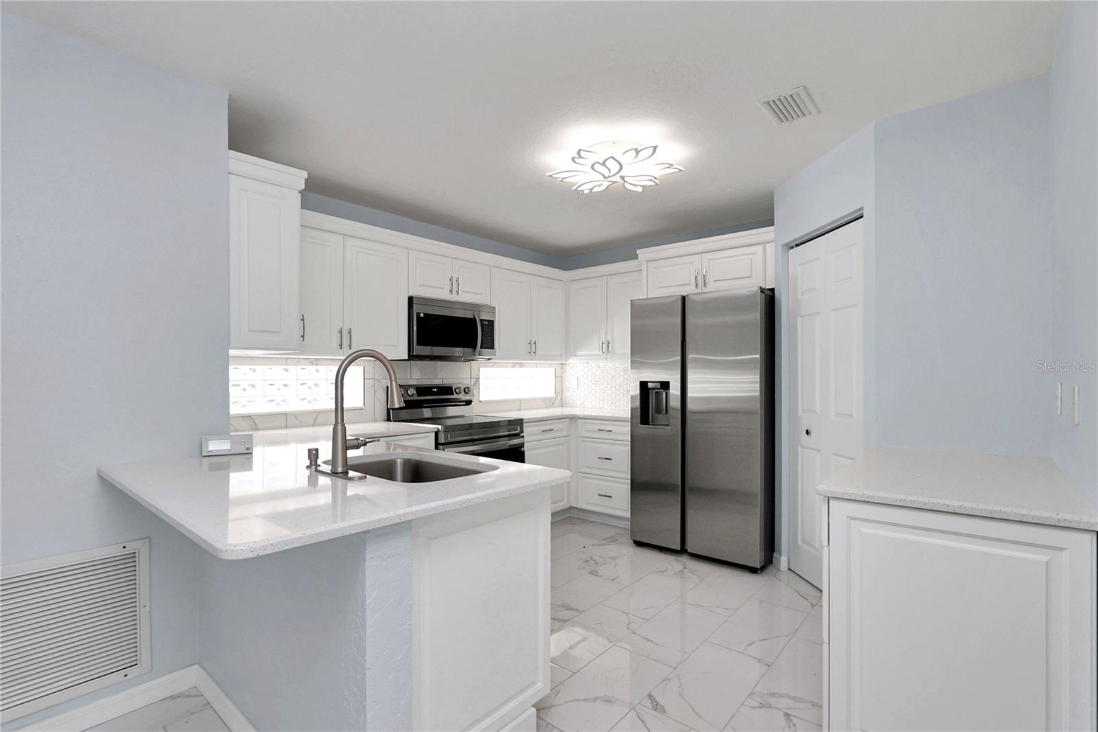 Image 5 of 36 For 7336 115th Place