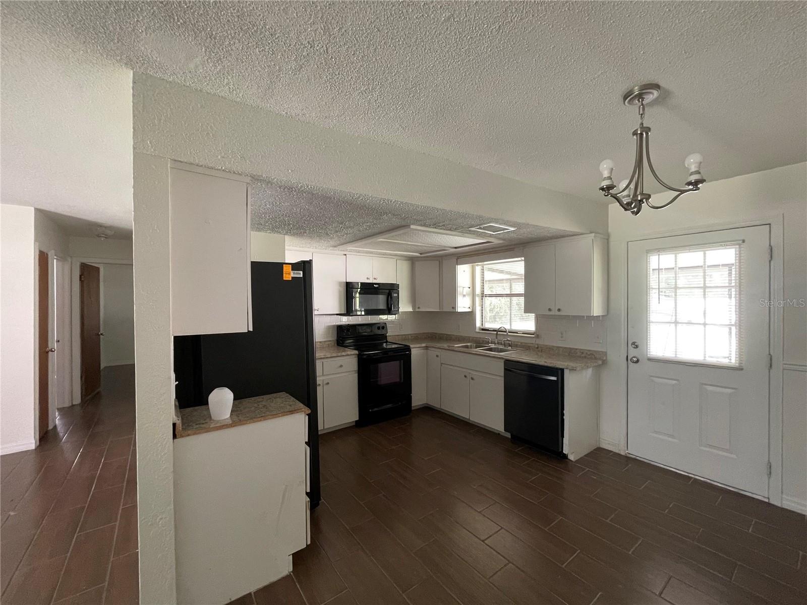 Image 3 of 12 For 9875 Orchard Street