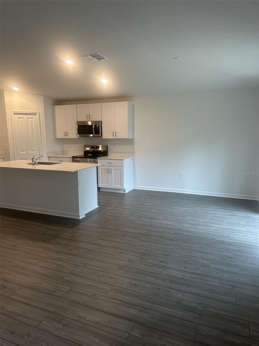 Image 9 of 40 For 8934 135th Street