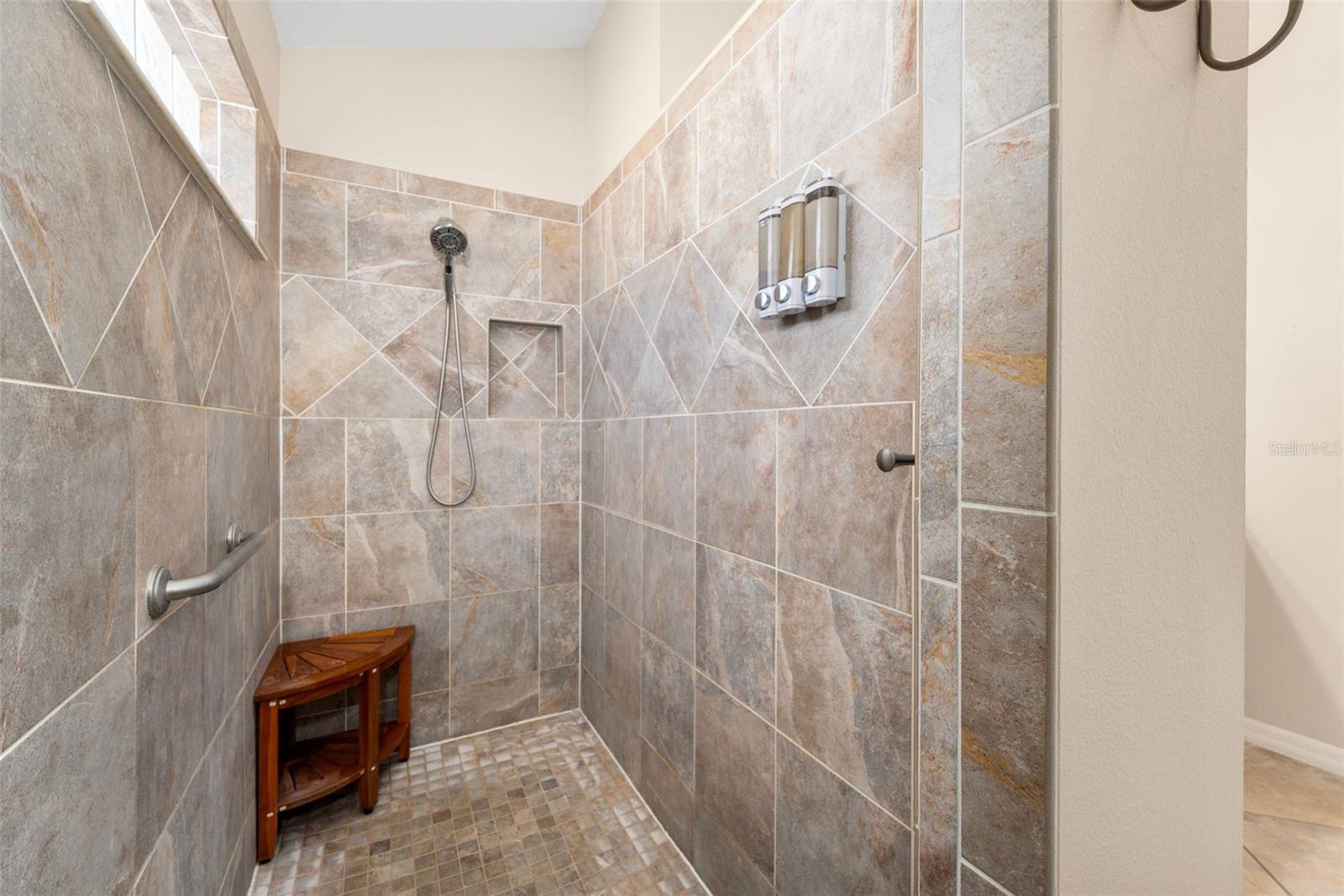 Image 20 of 43 For 12160 51st Circle