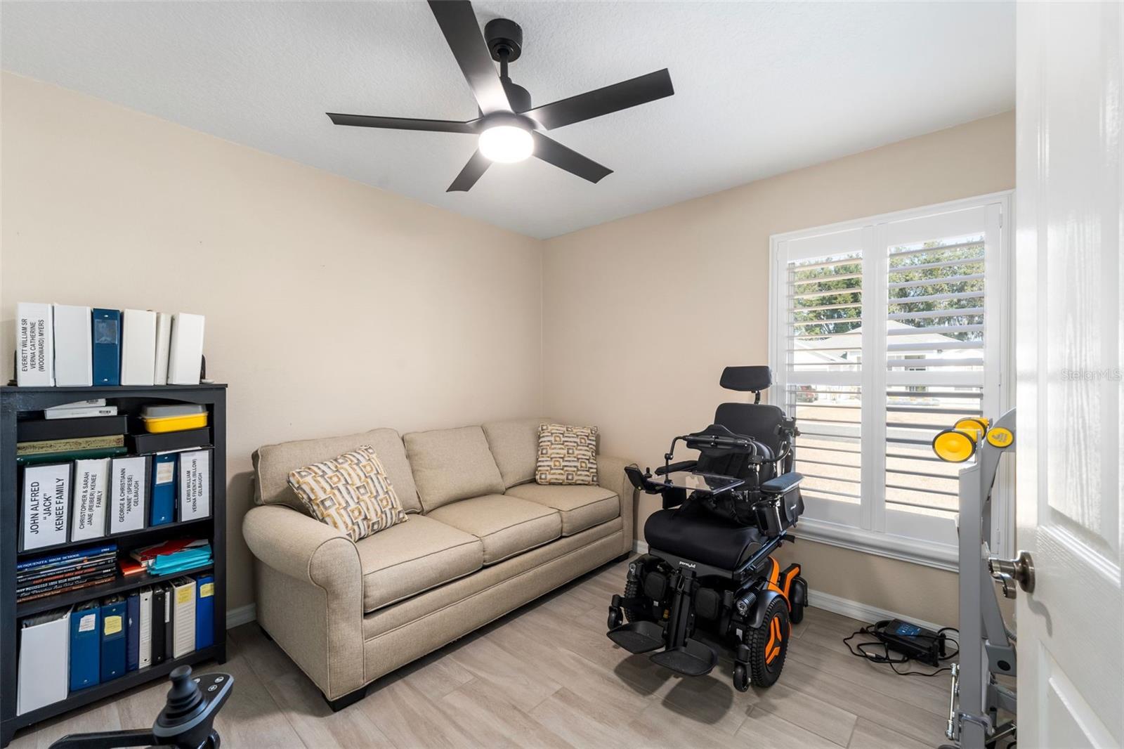 Image 26 of 43 For 12160 51st Circle