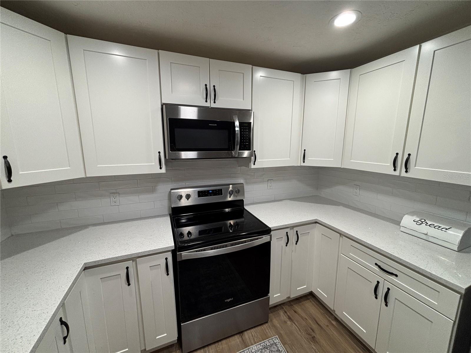 Image 21 of 48 For 13329 38th Avenue