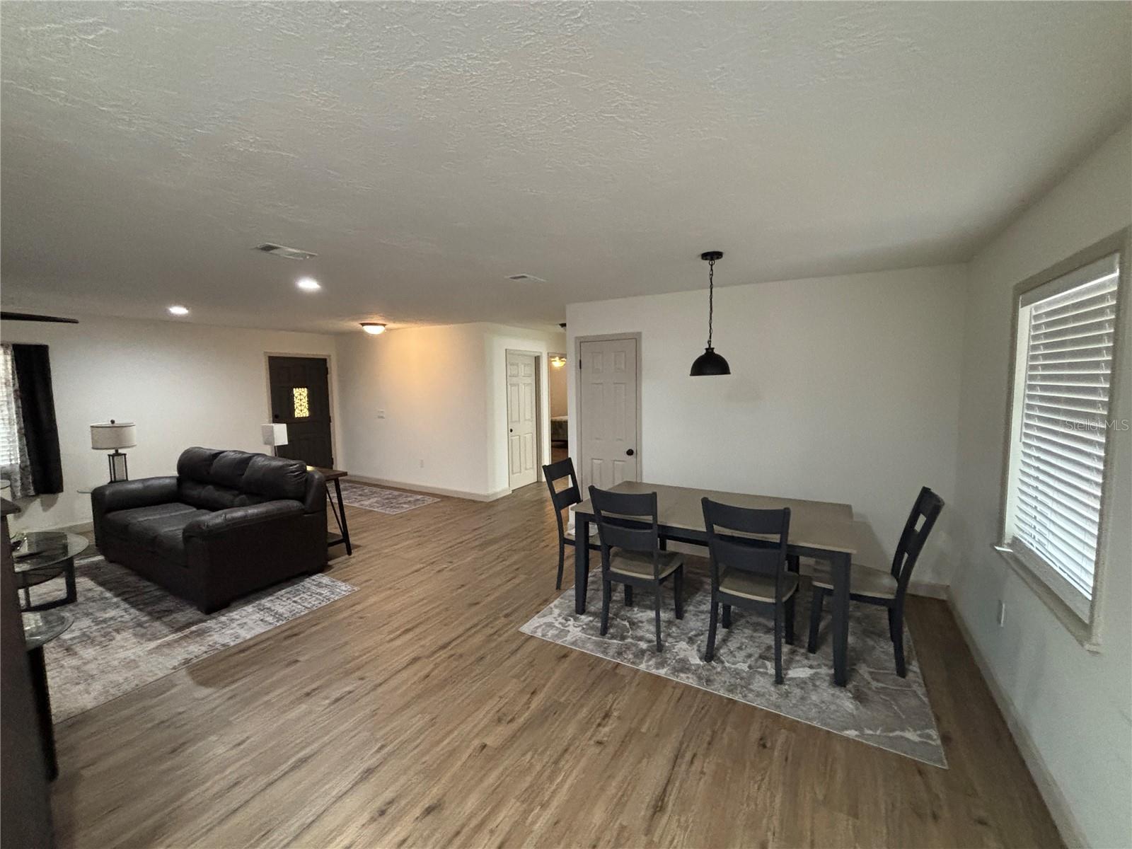 Image 22 of 48 For 13329 38th Avenue