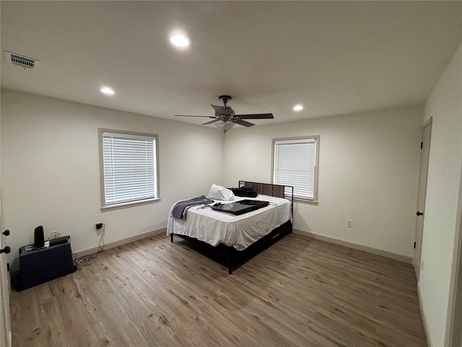 Image 33 of 48 For 13329 38th Avenue