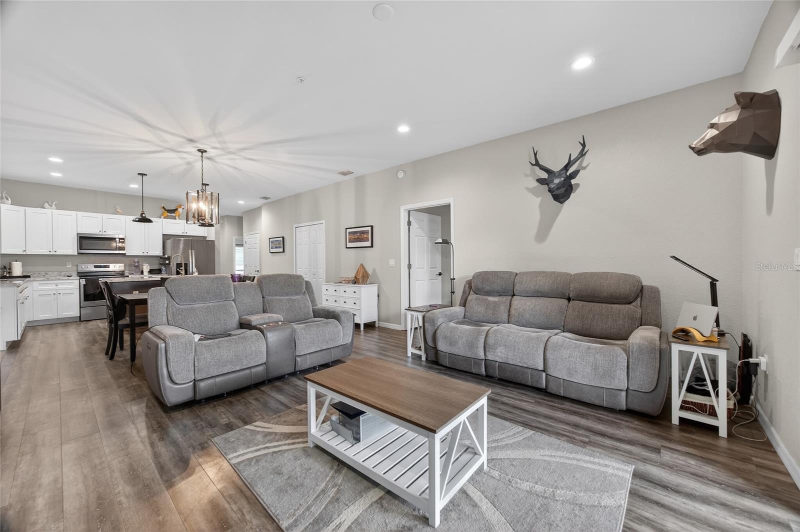 Image 14 of 29 For 3415 Anthony Road 303