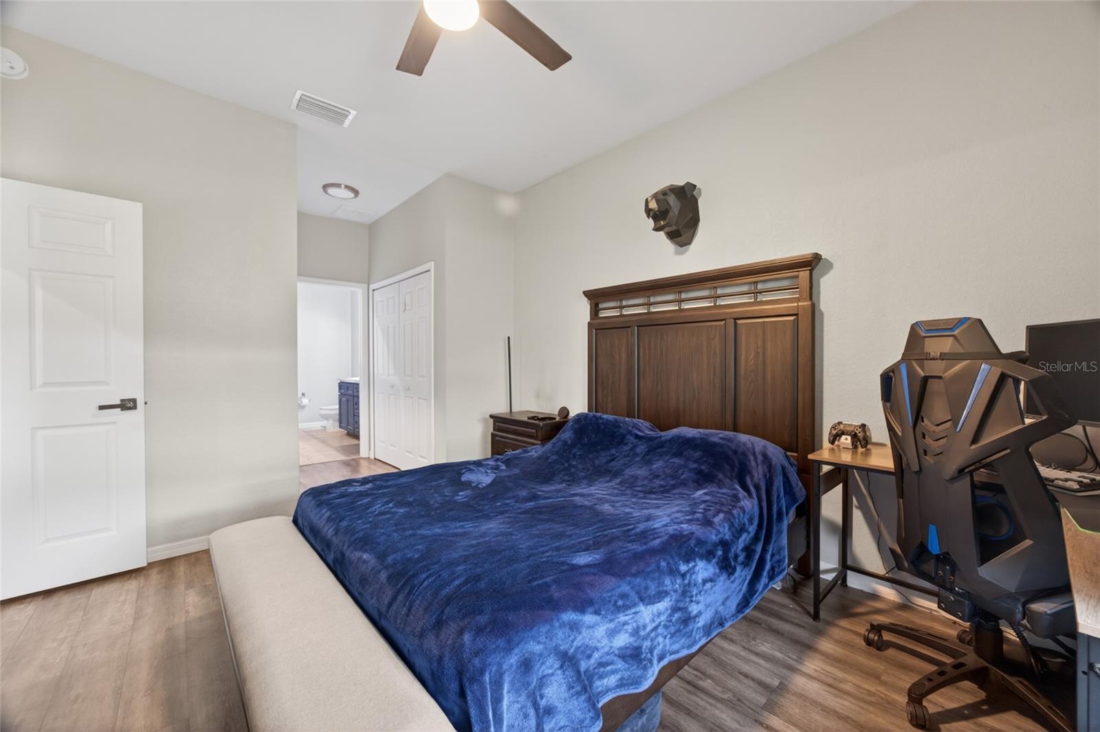 Image 17 of 29 For 3415 Anthony Road 303