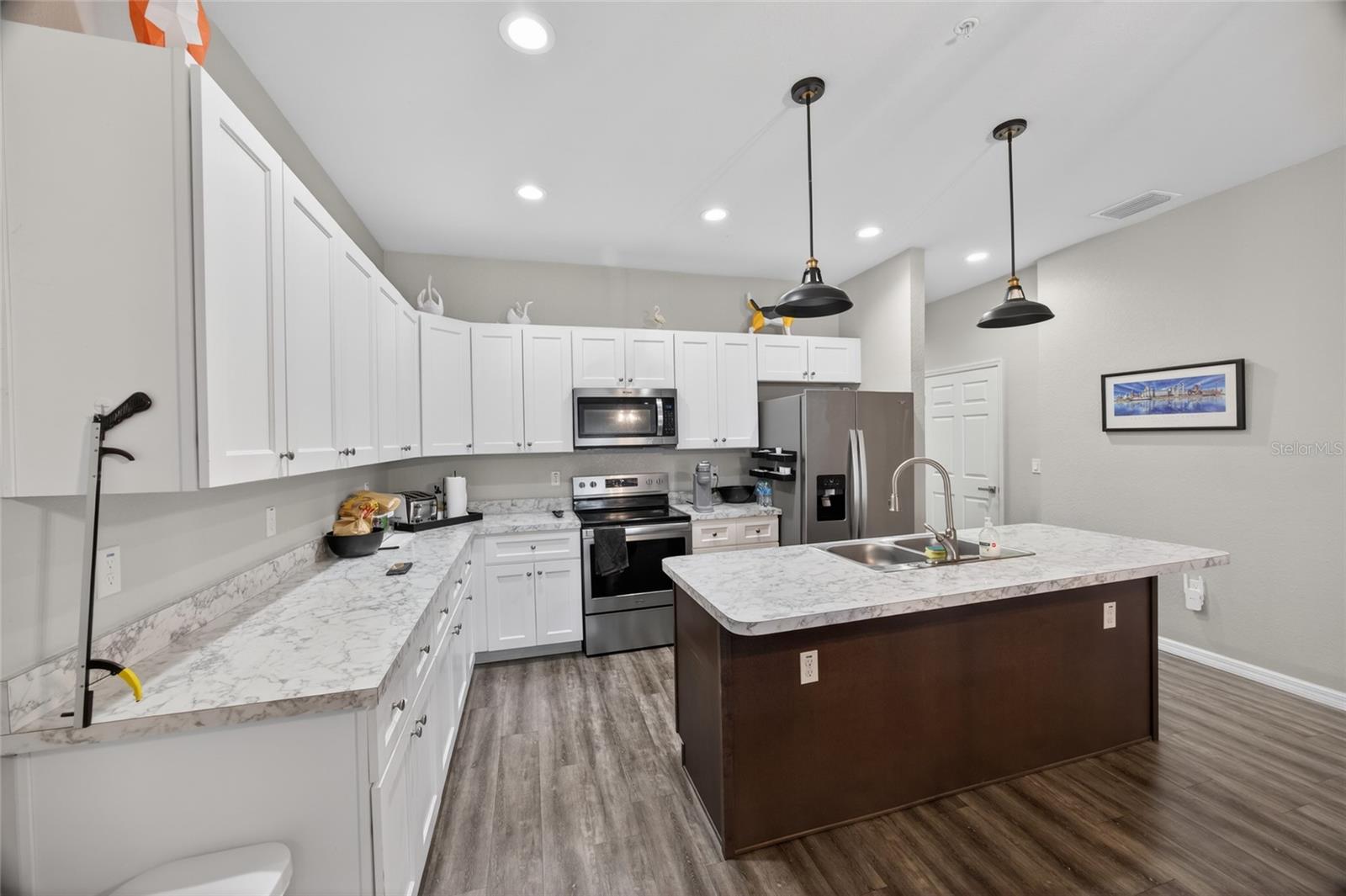 Image 5 of 29 For 3415 Anthony Road 303