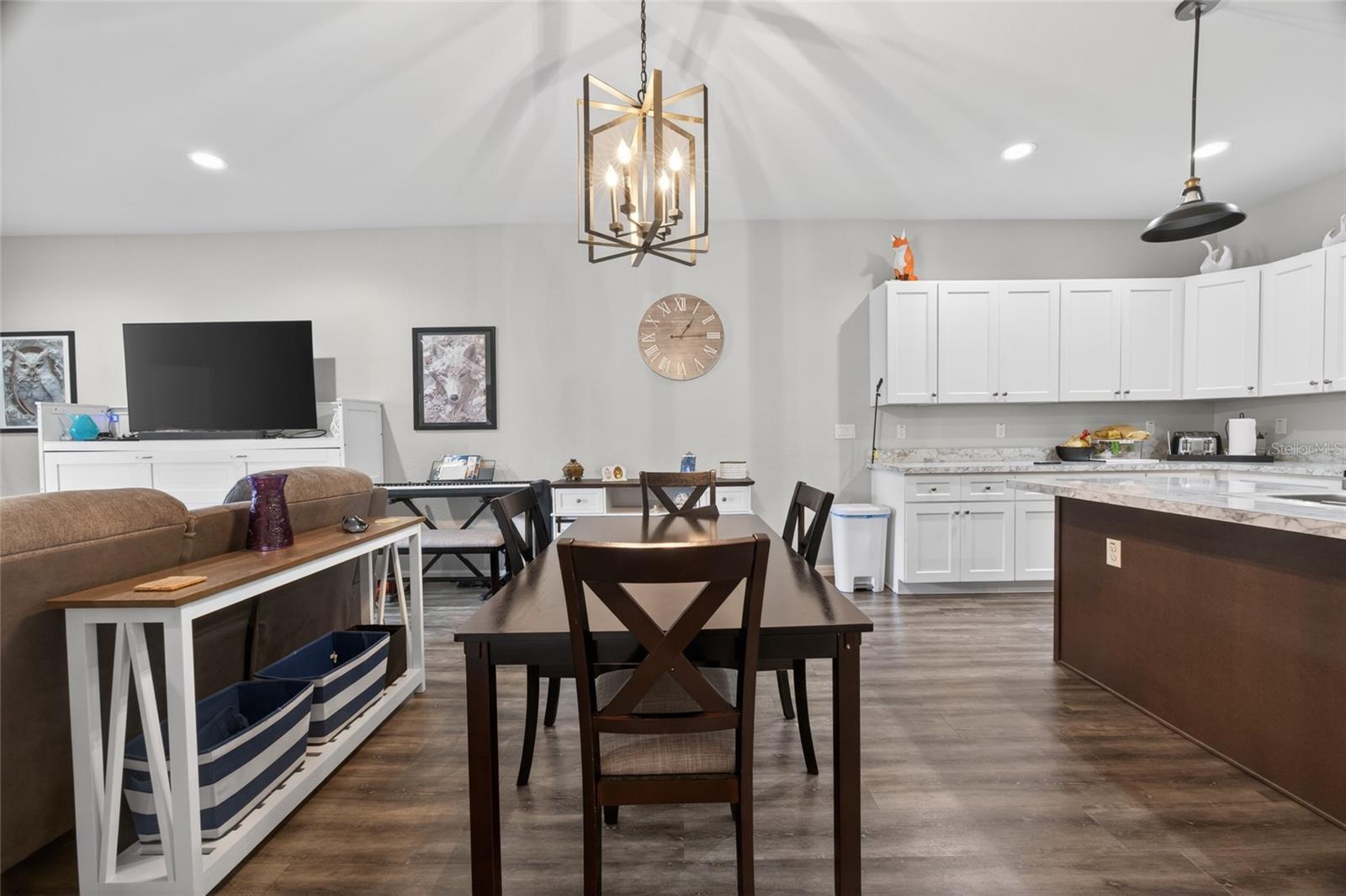 Image 8 of 29 For 3415 Anthony Road 303