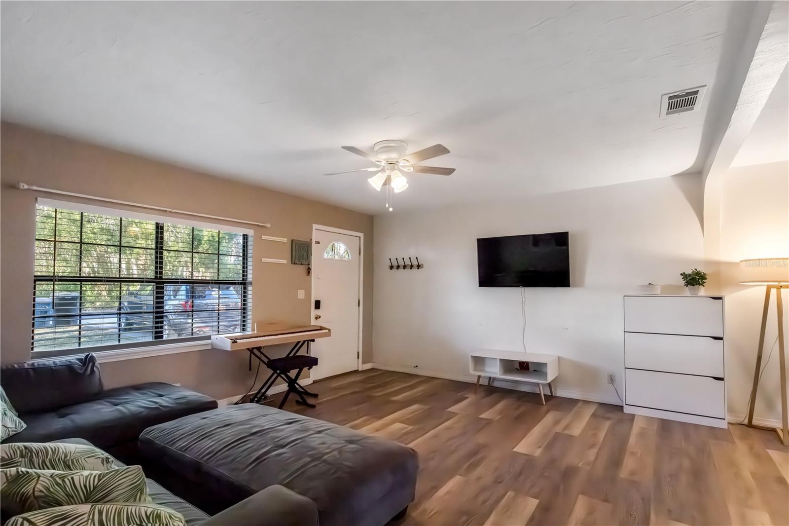 Image 13 of 25 For 2310 59th Street