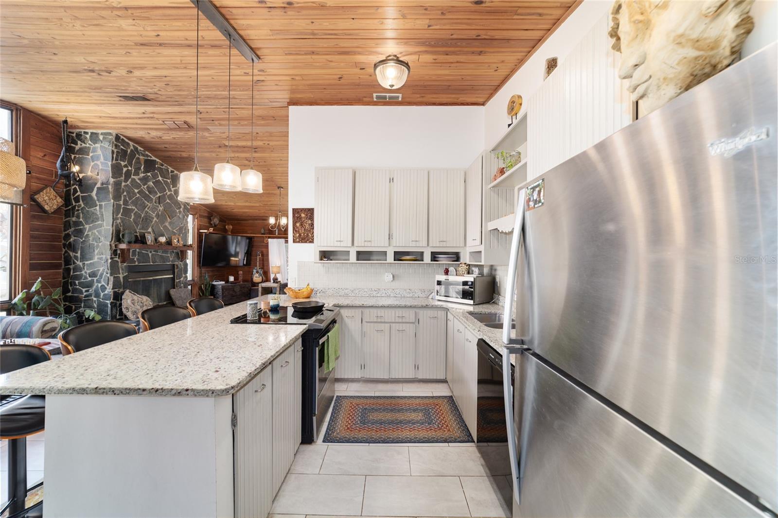 Image 17 of 44 For 3510 5th Court