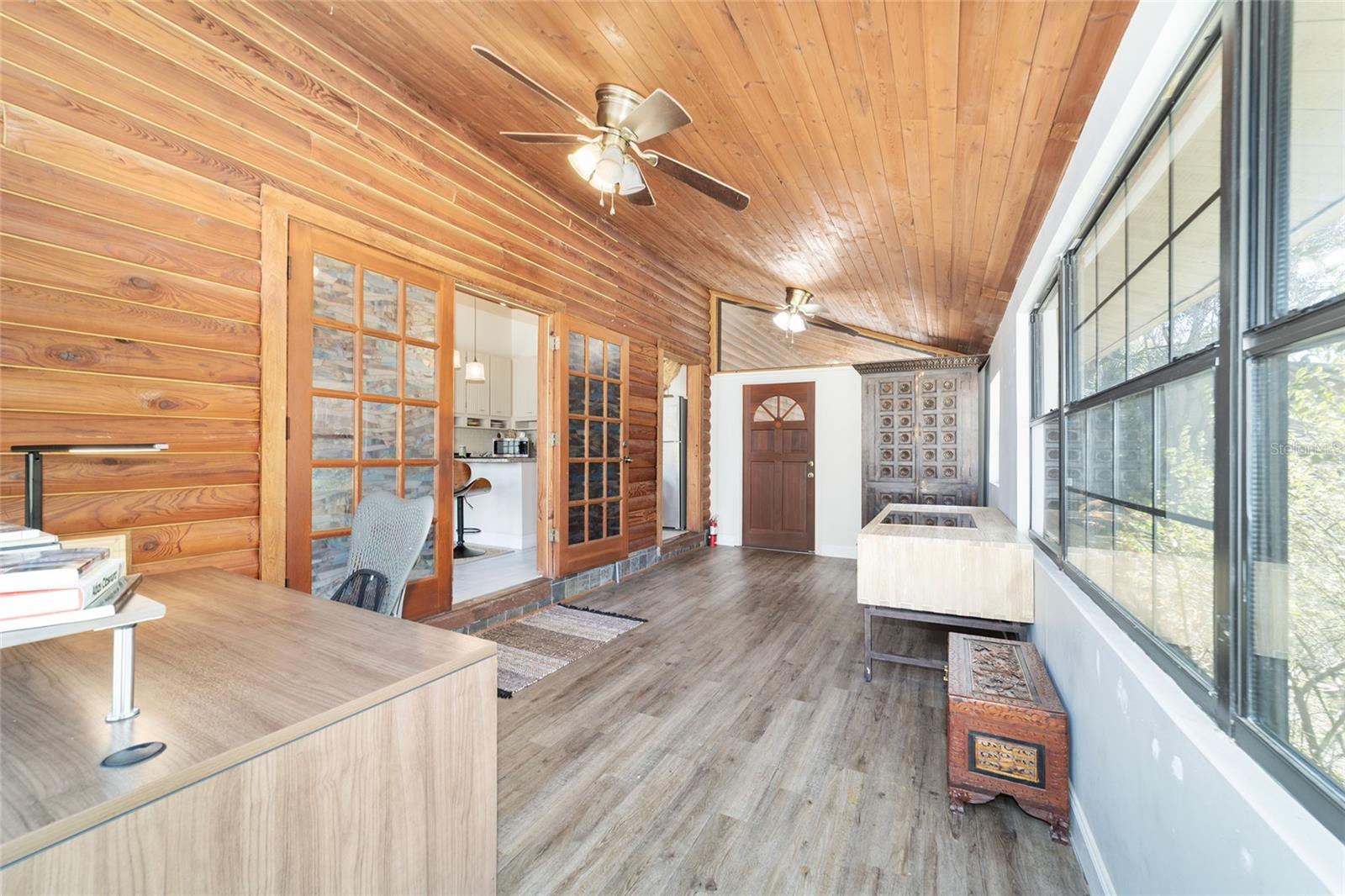 Image 18 of 44 For 3510 5th Court