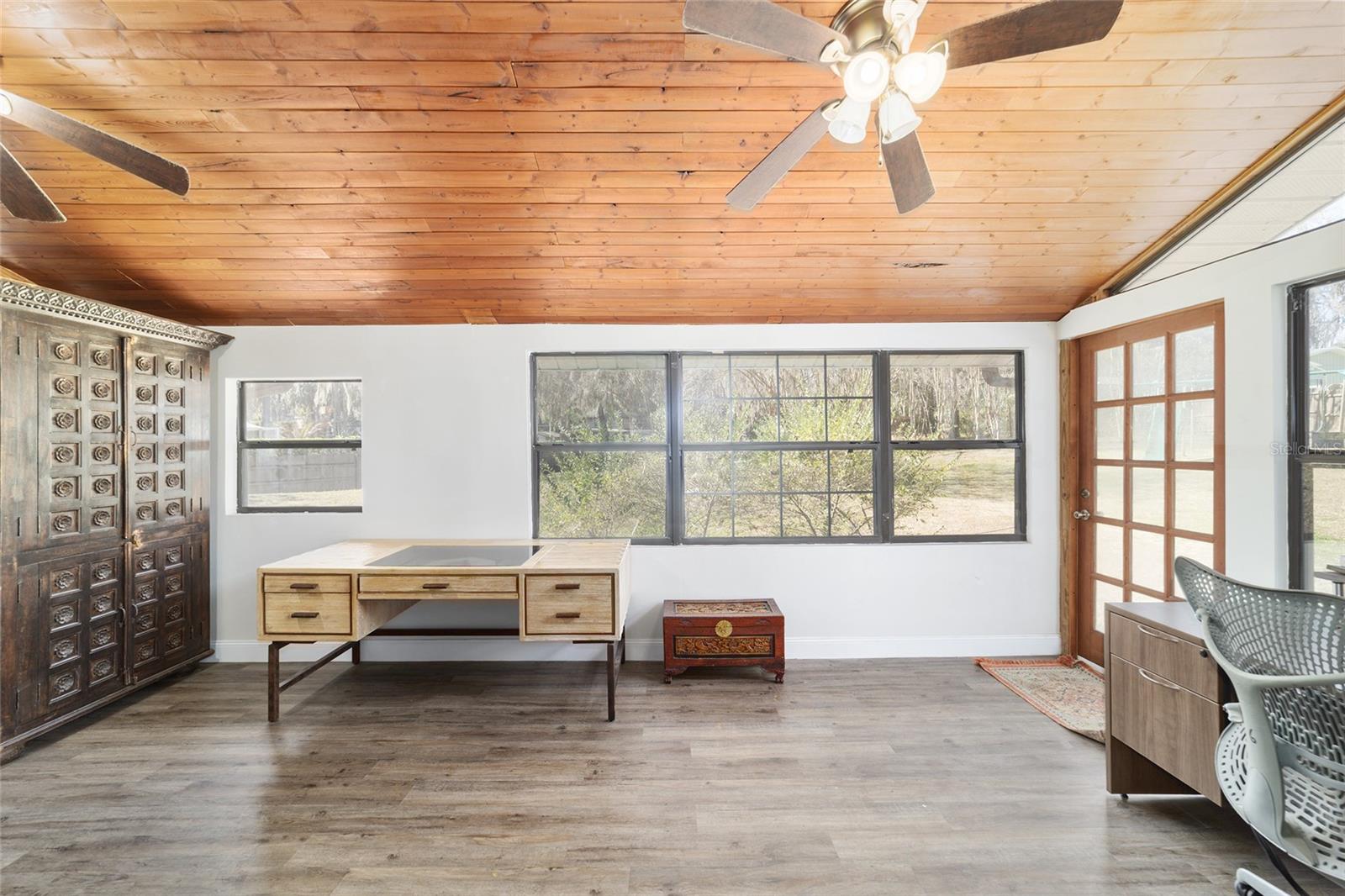 Image 20 of 44 For 3510 5th Court