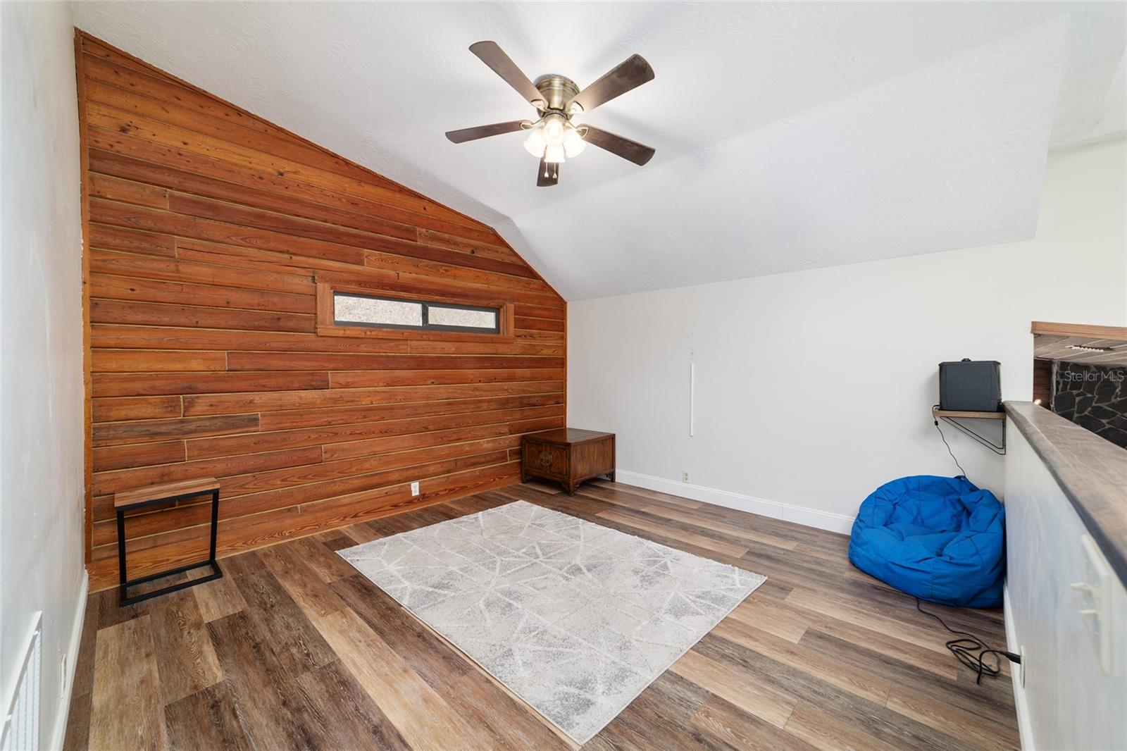 Image 28 of 44 For 3510 5th Court