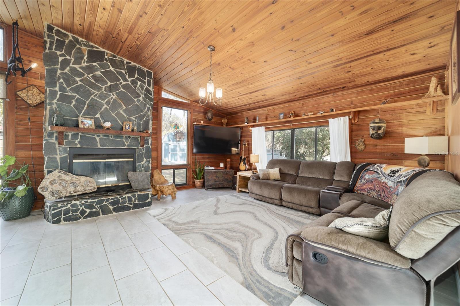 Image 4 of 44 For 3510 5th Court