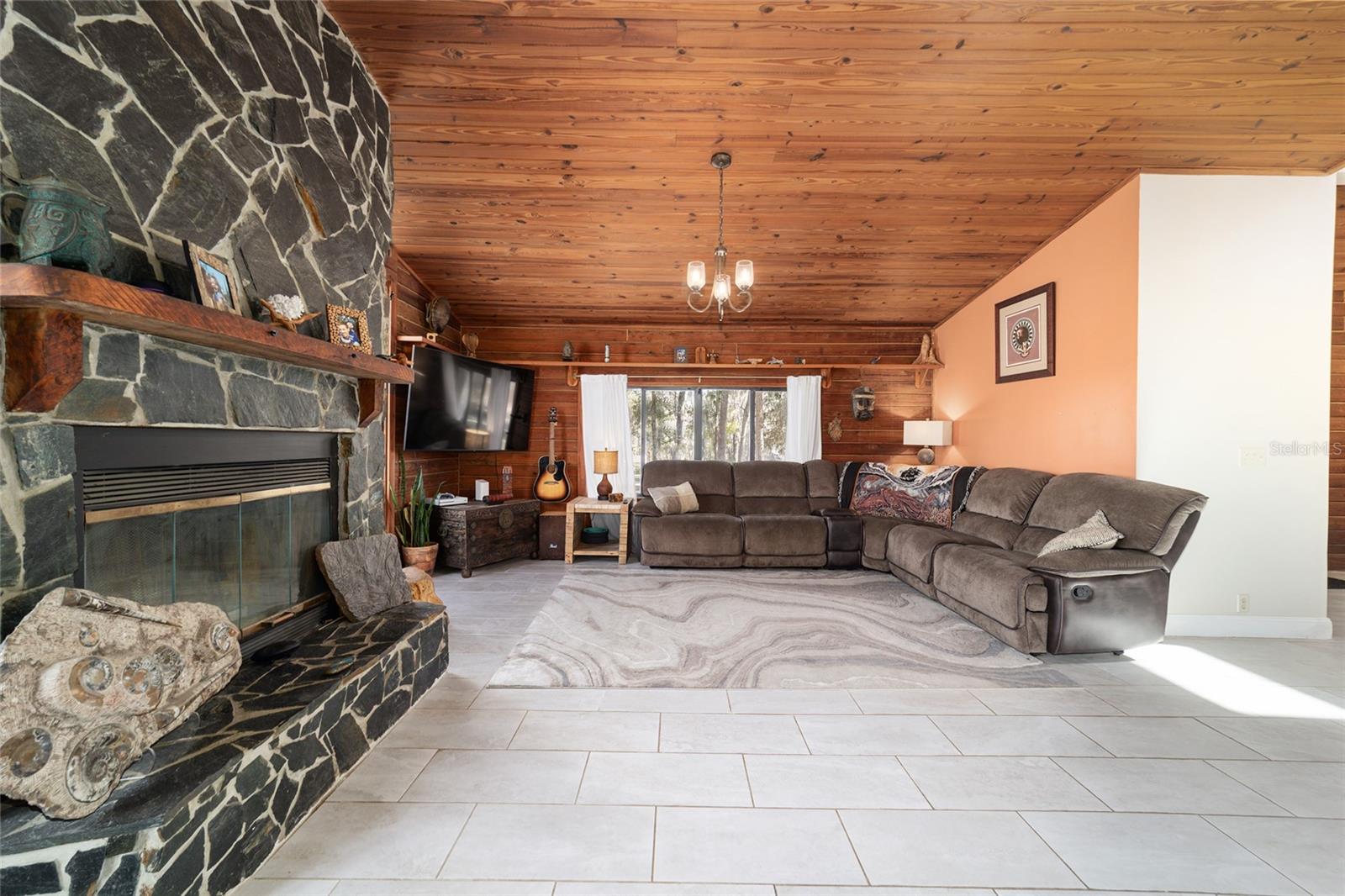 Image 5 of 44 For 3510 5th Court