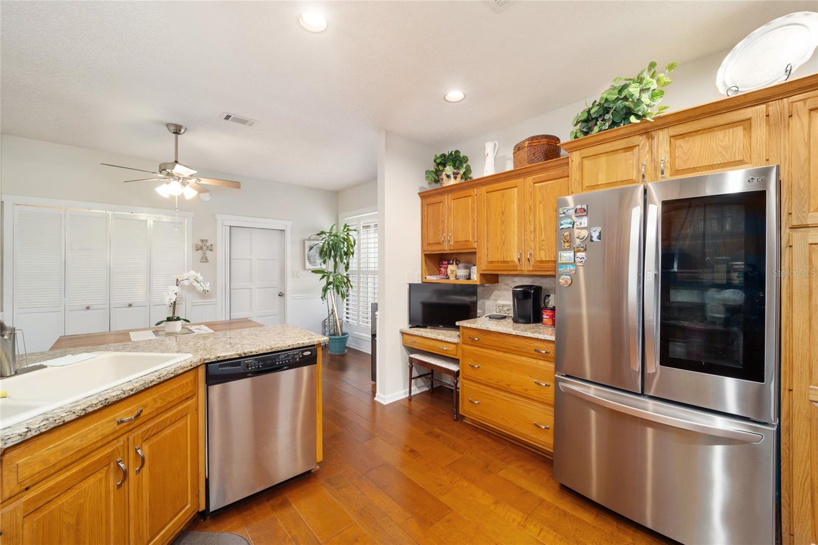 Image 12 of 52 For 1731 Clatter Bridge Road