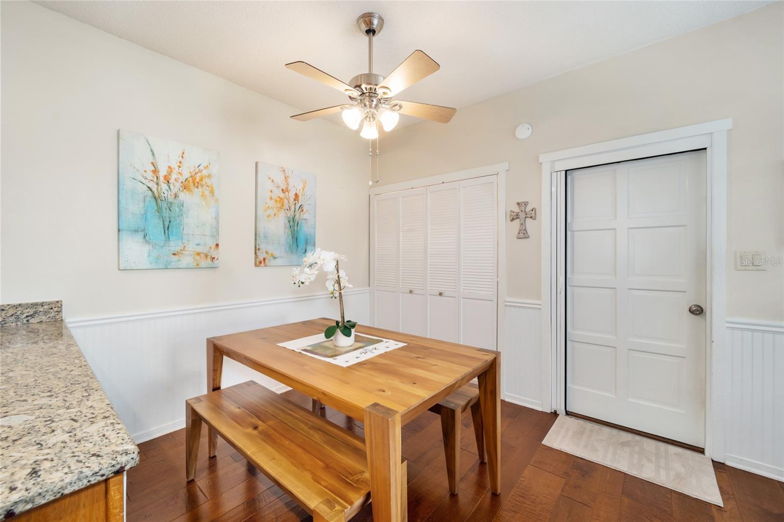 Image 16 of 52 For 1731 Clatter Bridge Road