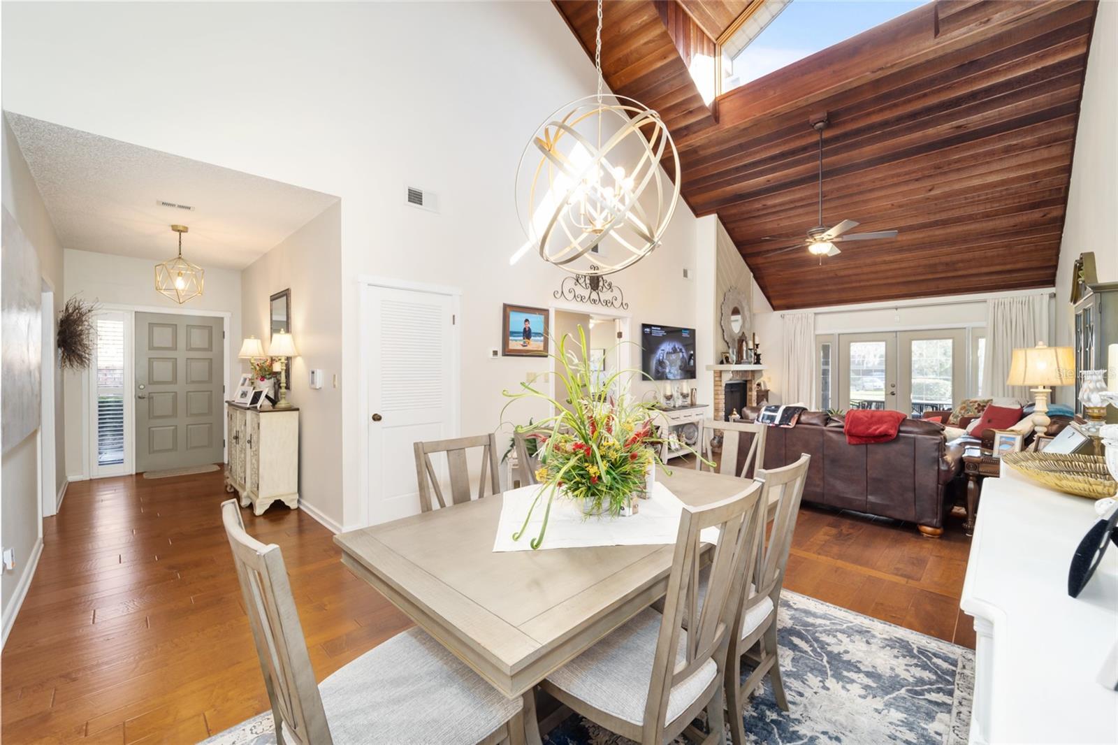 Image 19 of 52 For 1731 Clatter Bridge Road